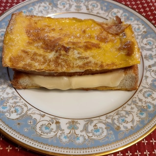 卵焼き器で、簡単チーズトースト♪